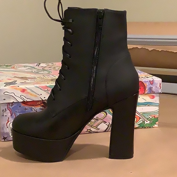 Jeffrey Campbell Platform Boot - Picture 8 of 8